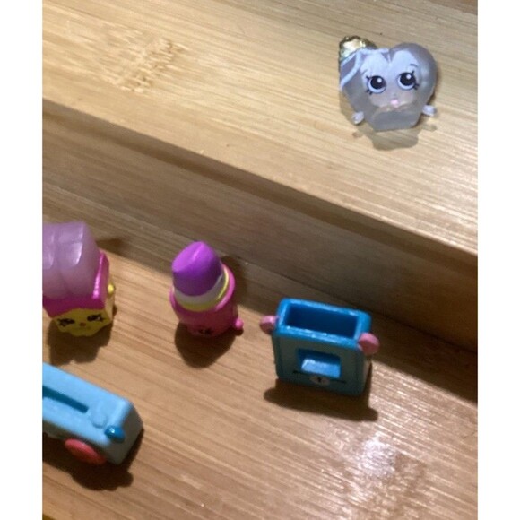 Shopkins Exclusive Figures Lot Of 11 Actual Pieces In Photos Moose Toys - Picture 8 of 10